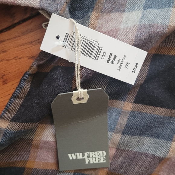 Aritzia Plaid Daphne Blouse - Price drop!! - Picture 5 of 5